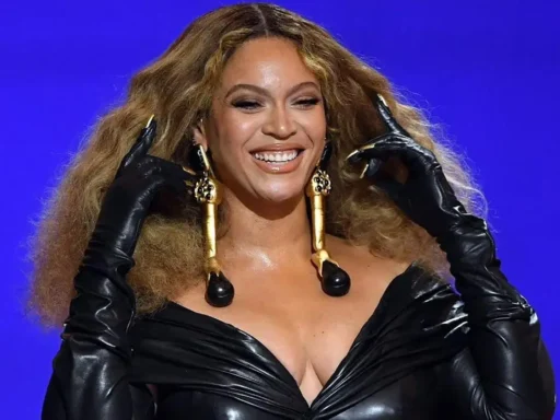 The Rise and Reign of Beyoncé Knowles